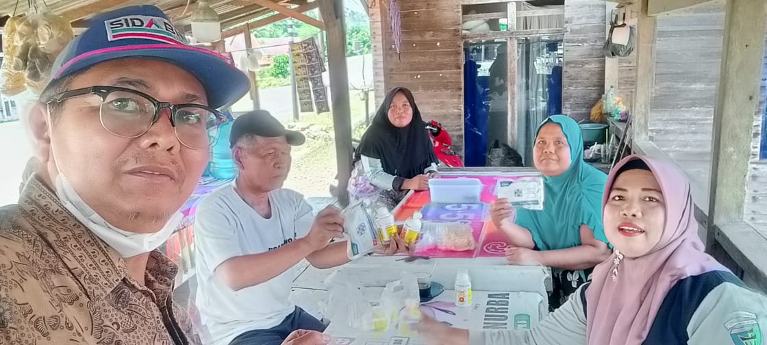 Cara Pemberian Flukicide, Caprimun pada Ternak itik kelompok tani Medan Baru