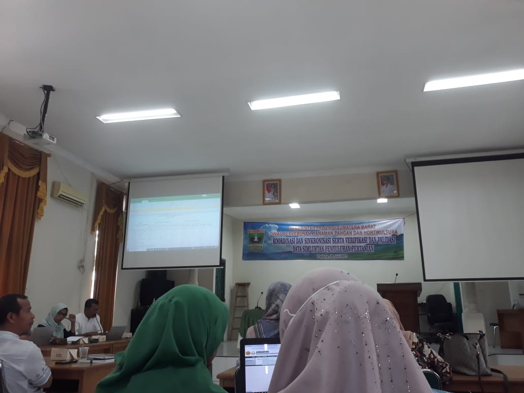 Rapat Koordinasi dan Sinkronisasi serta Verifikasi dan Validasi data SIMLUHTAN Penyuluh Pertanian