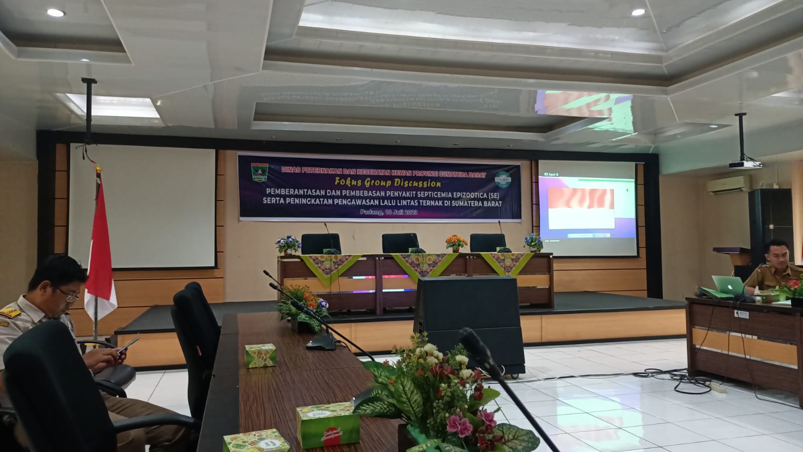 FGD PEMBERANTASAN & PEMBEBASAN PENYAKIT SERTA PENINGKATAN PENGAWASAN LALU LINTAS TERNAK