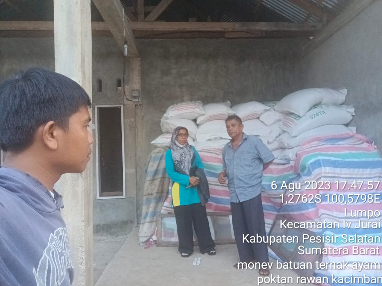 Monitoring Bantuan Ternak Ayam di Kelompok Tani Rawang Kacimban