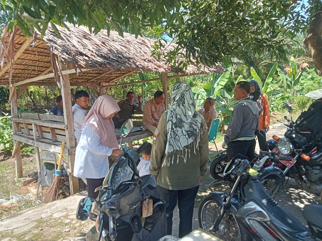 Monitoring dan evaluasi vaksinasi di puskeswan terpadu sutera