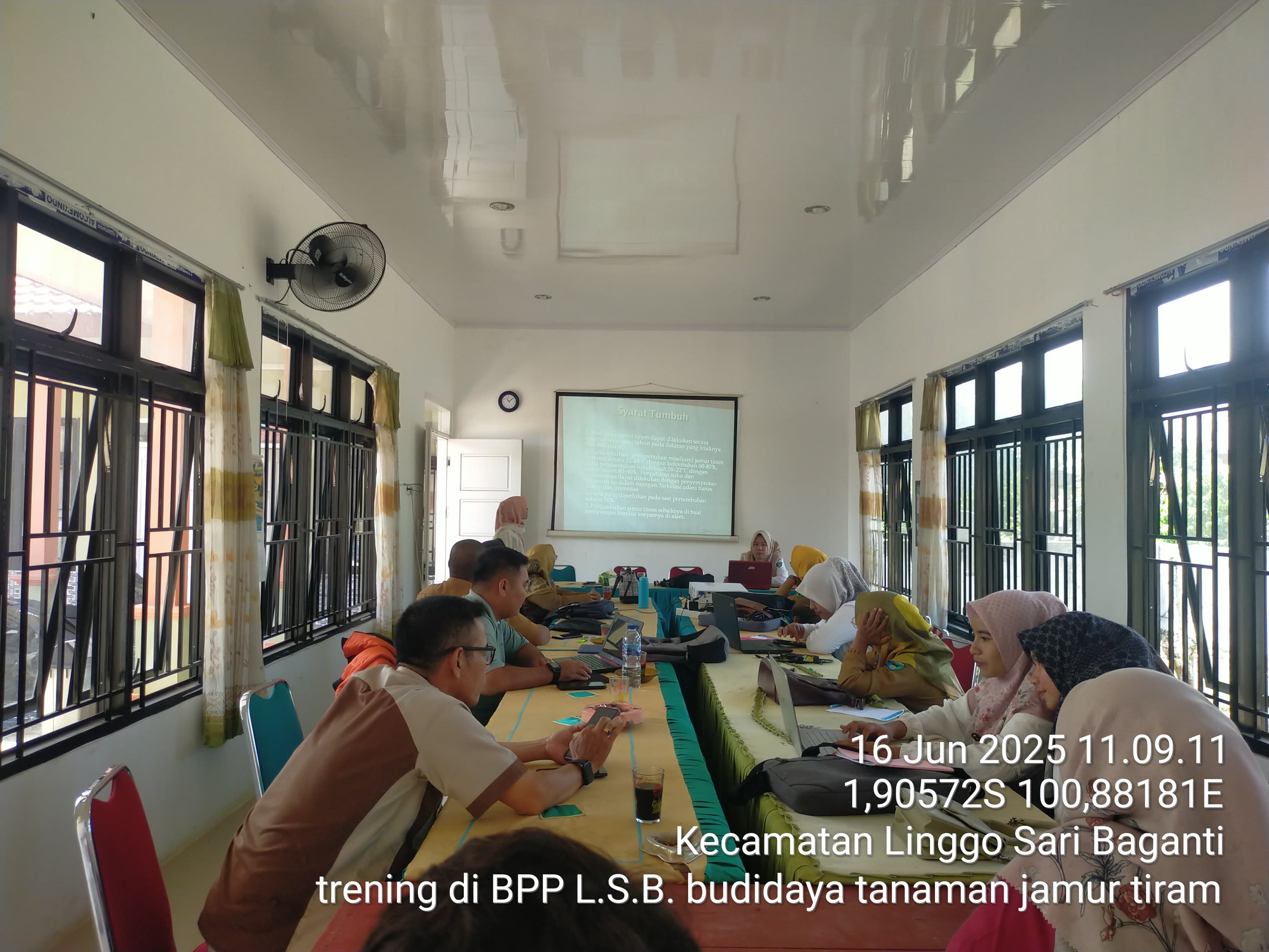 TRAINING DI BPP LSB TEMA PEREMAJAAN KELAPA SAWIT (PSR)