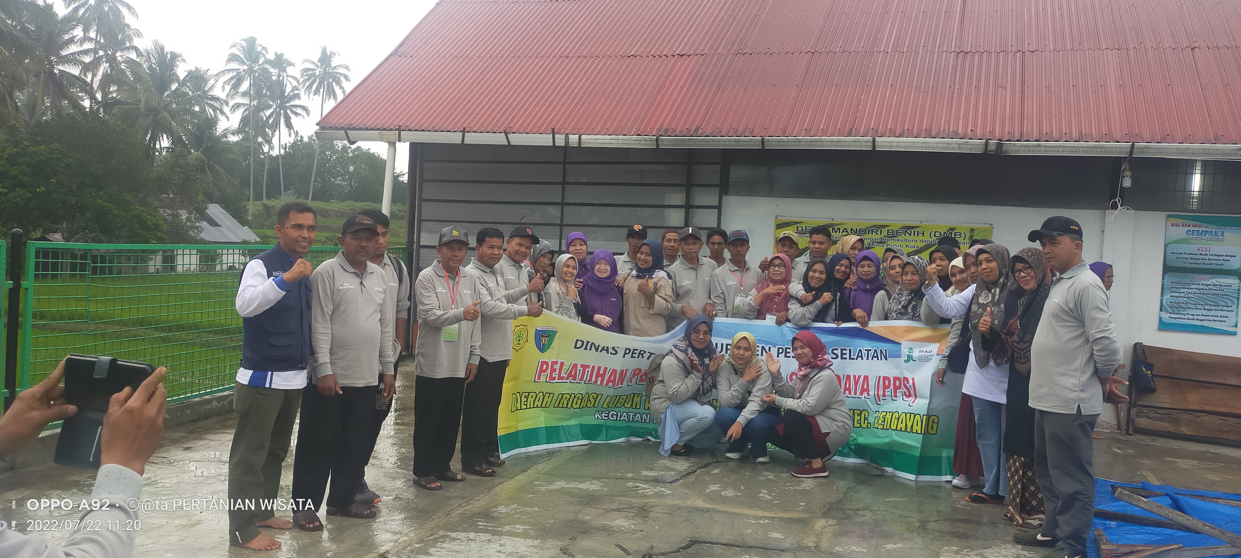 90  PENYULUH PERTANIAN SWADAYA PESSEL KUNJUNGI POKTAN PENANGKAR CEMPAKA KAB. 50 KOTA