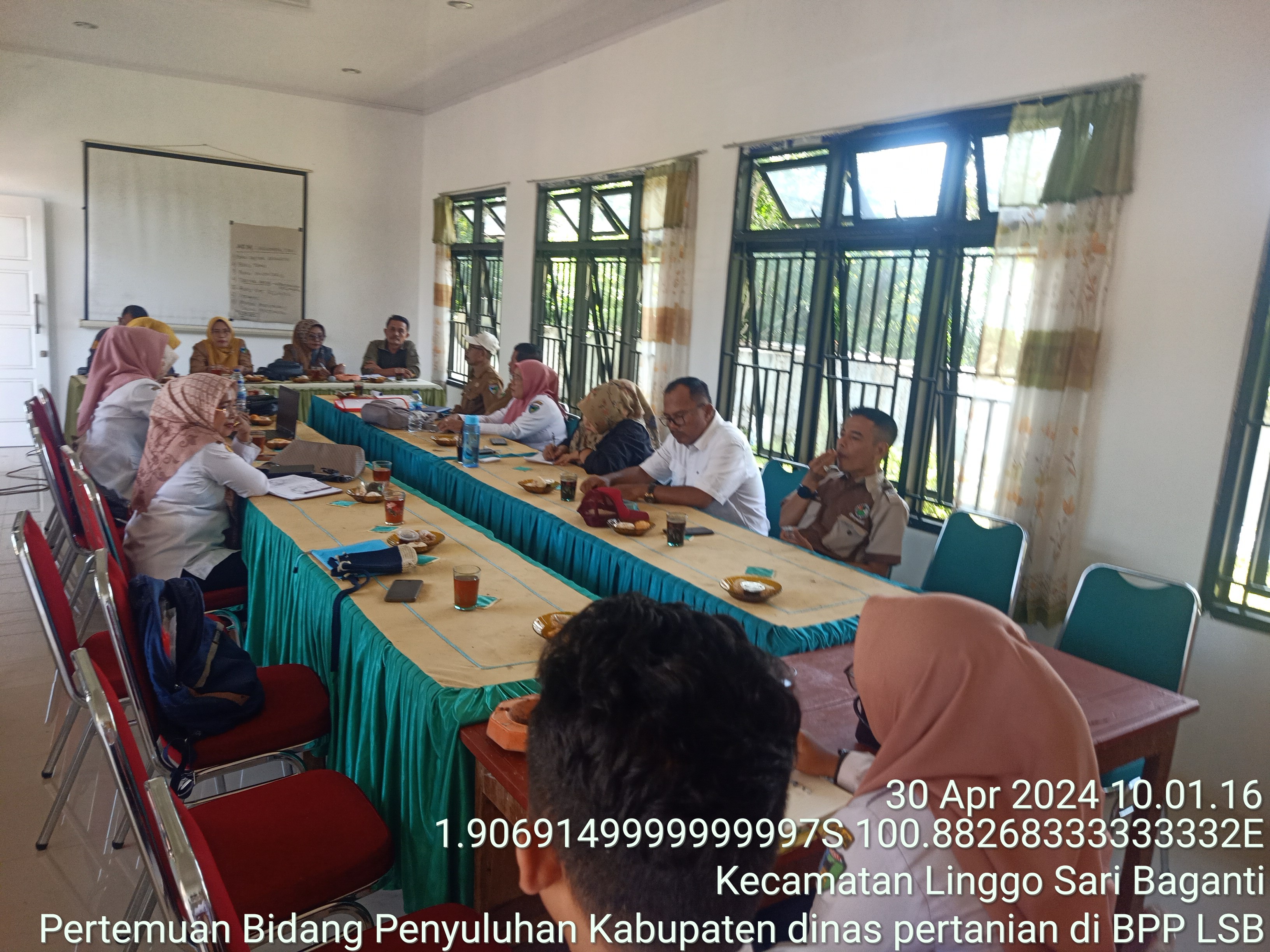ACARA MONITORING KABID PENYULUHAN DAN TIM KJF DINAS PERTANIAN KABUPATEN PESISIR SELATAN DI BPP LSB