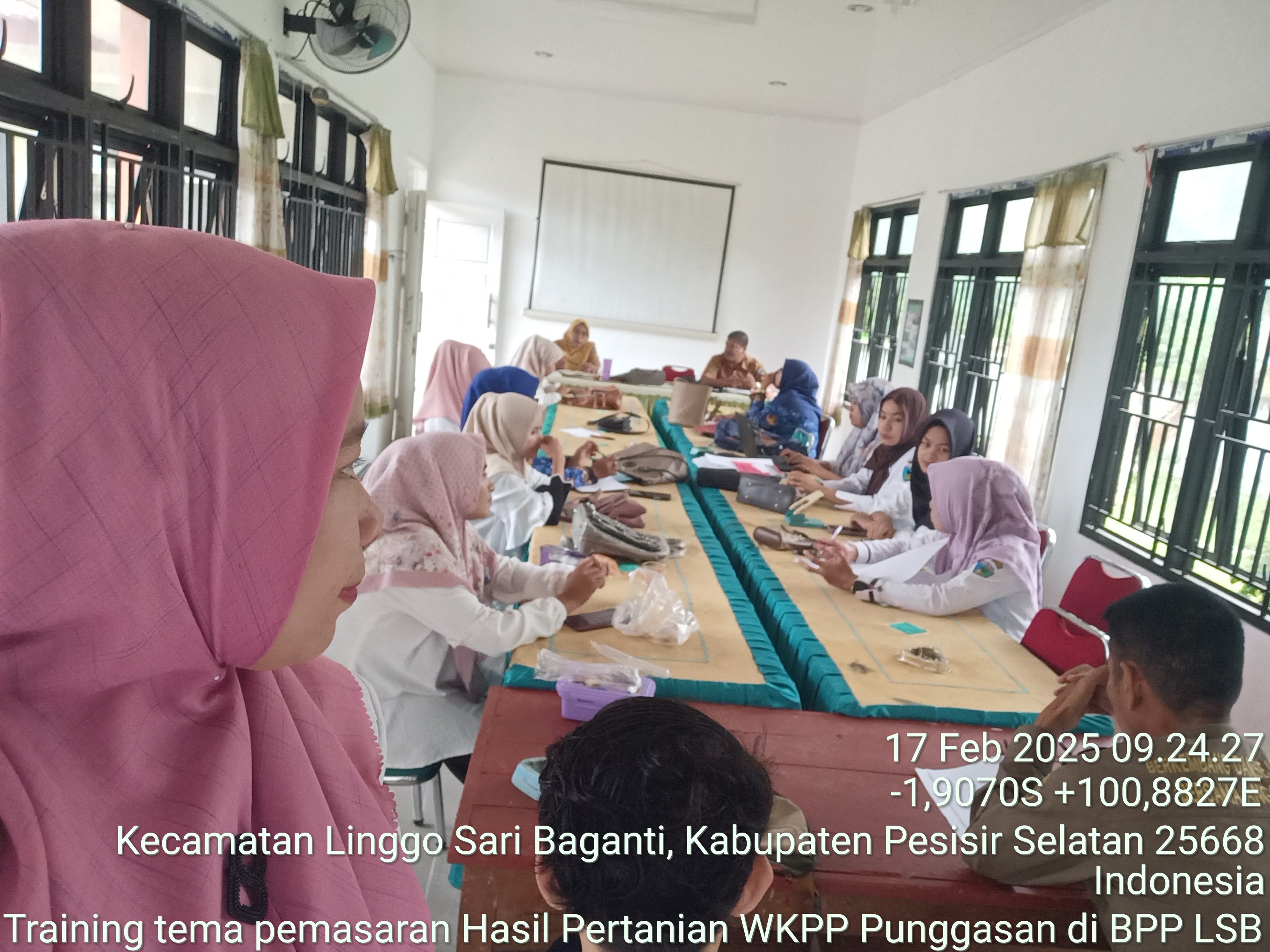 TRAINING TEMA PEMASARAN HASIL PERTANIAN WKPP PUNGGASAN DI BPP LSB