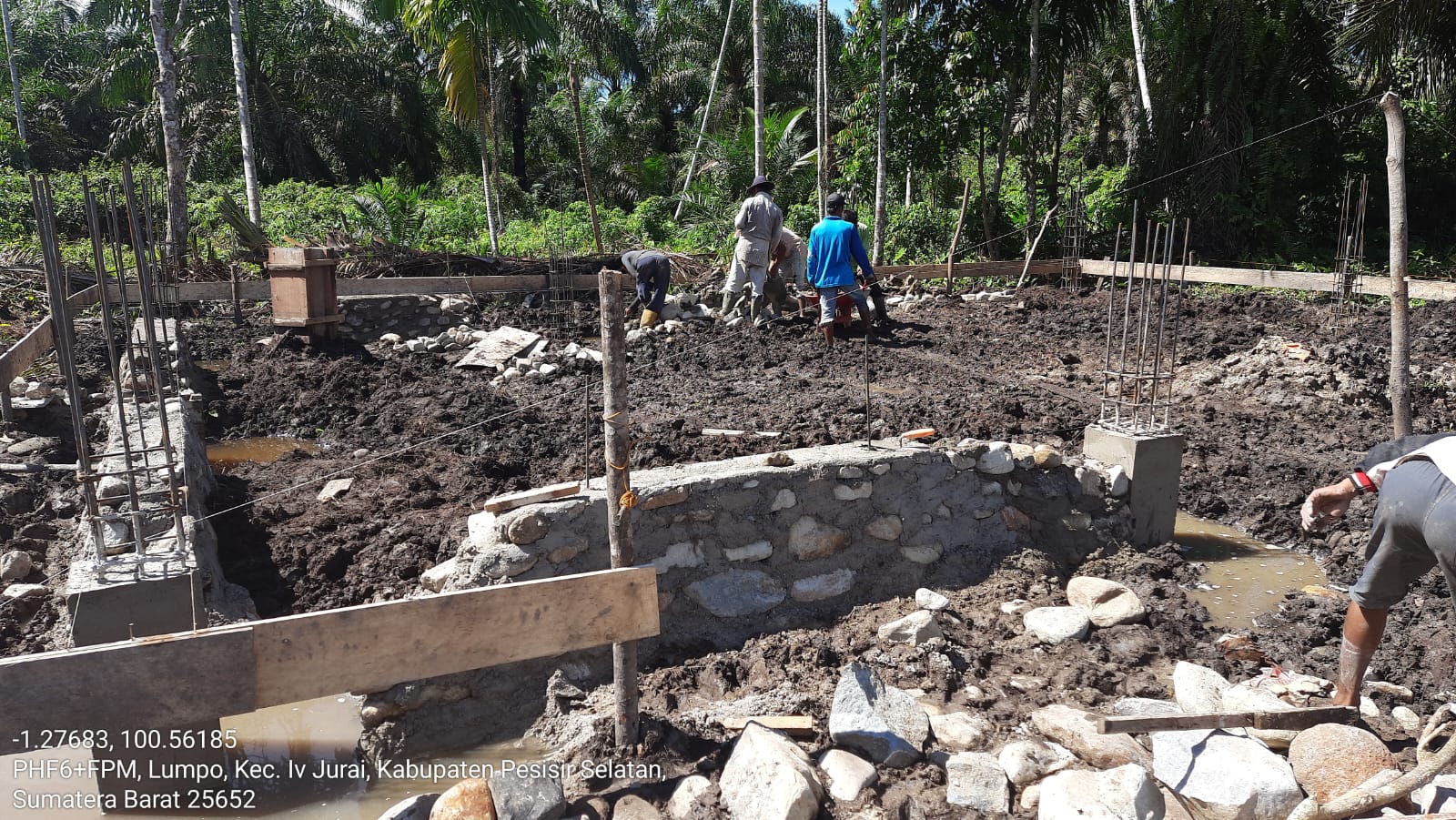 PEMBINAAN PEMBANGUNAN RMU DI KELOMPOK TANI SIKABU INDAH KECAMATAN IV JURAI