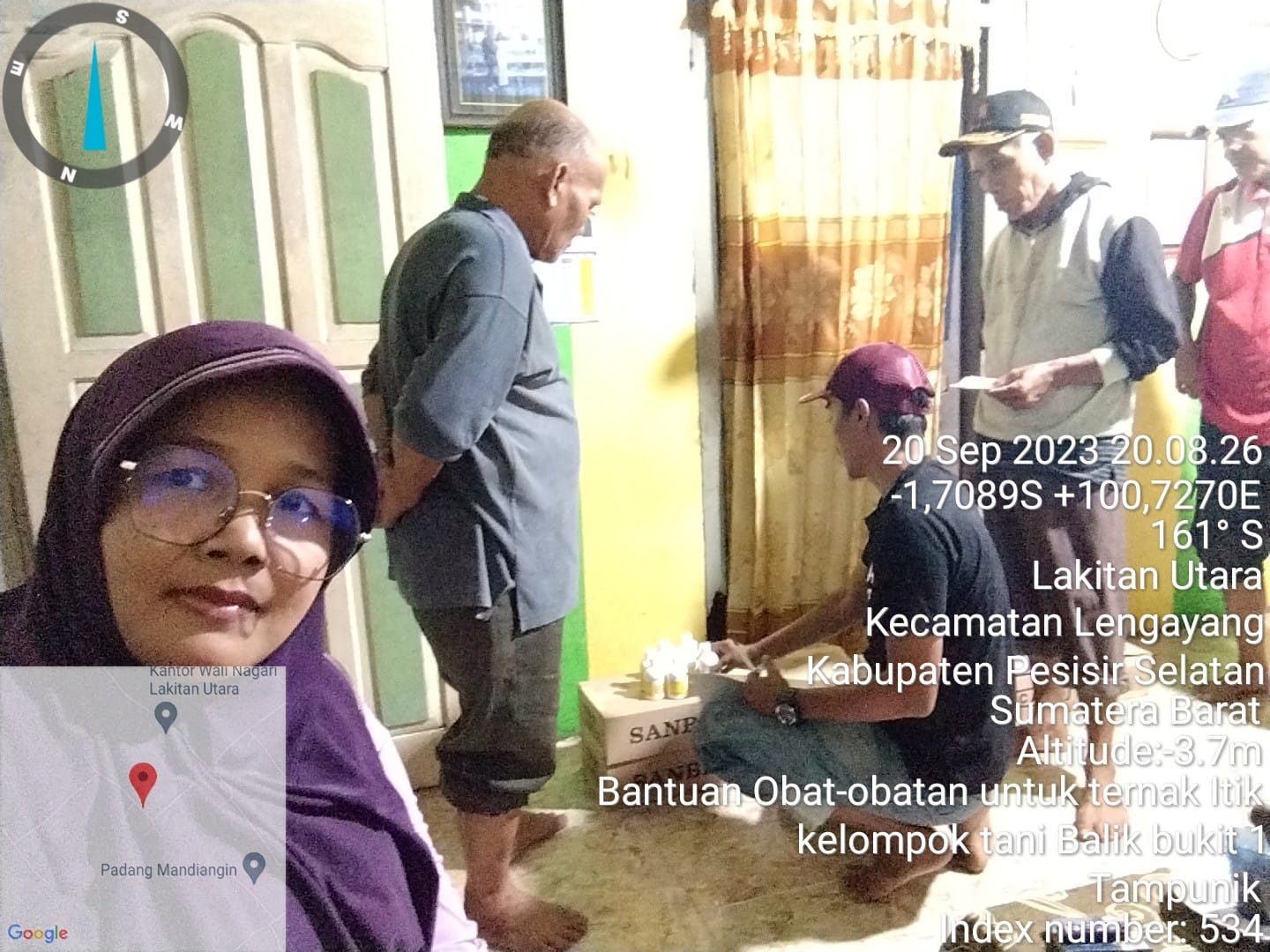 Serah Terima Obat-Obatan Itik Di Kelompok Tani Balik Bukit 1 Kecamatan Lengayang