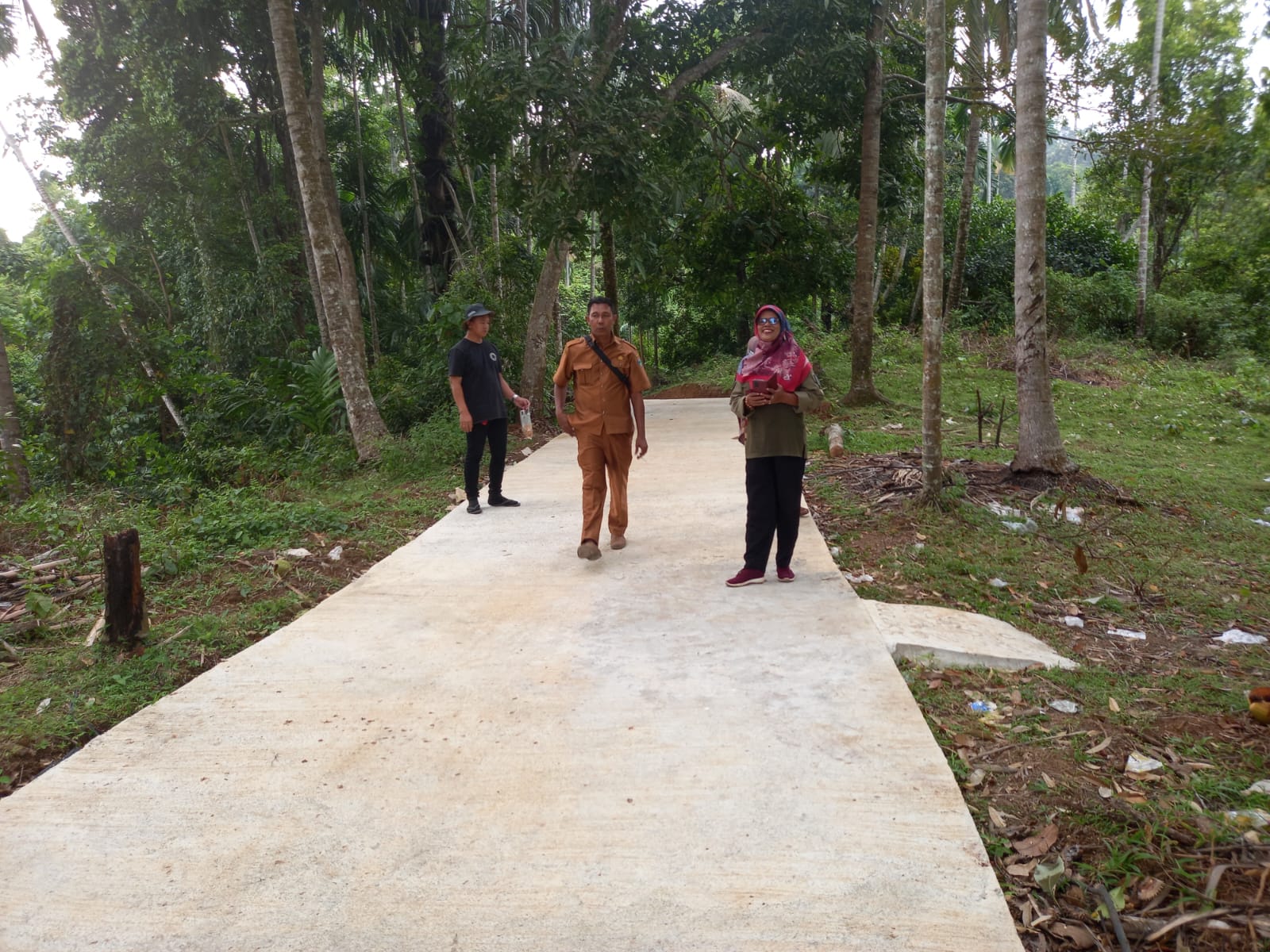 JALAN USAHA TANI KELOMPOK TANI SAWAH TANGAH NAGARI SUNGAI TUNU UTARA KECAMATAN RANAH PESISIR SEGERA 