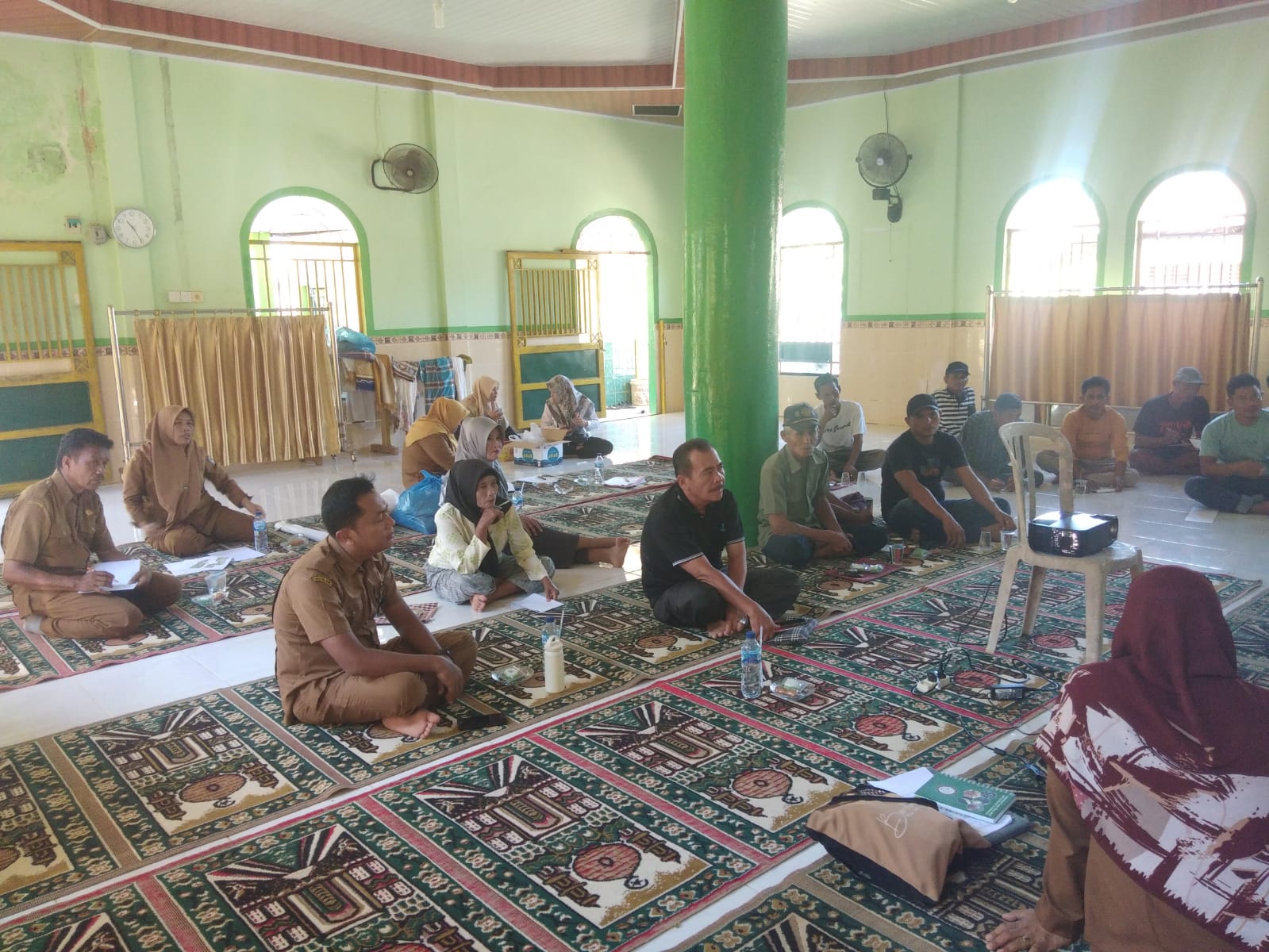 SEKOLAH LAPANG (SL) KOMODITI TANAMAN GAMBIR