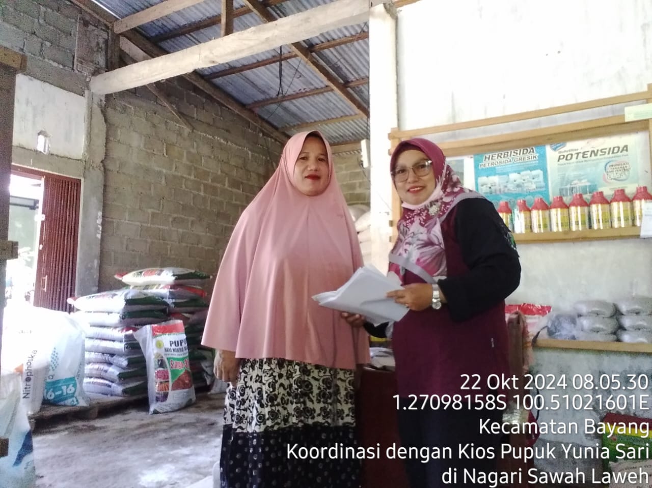 KOORDINASI PPL DENGAN KIOS PUPUK BERSUBSIDI \"KIOS YUNIA SARI\" DI NAGARI SAWAH LAWEH PASAR BARU