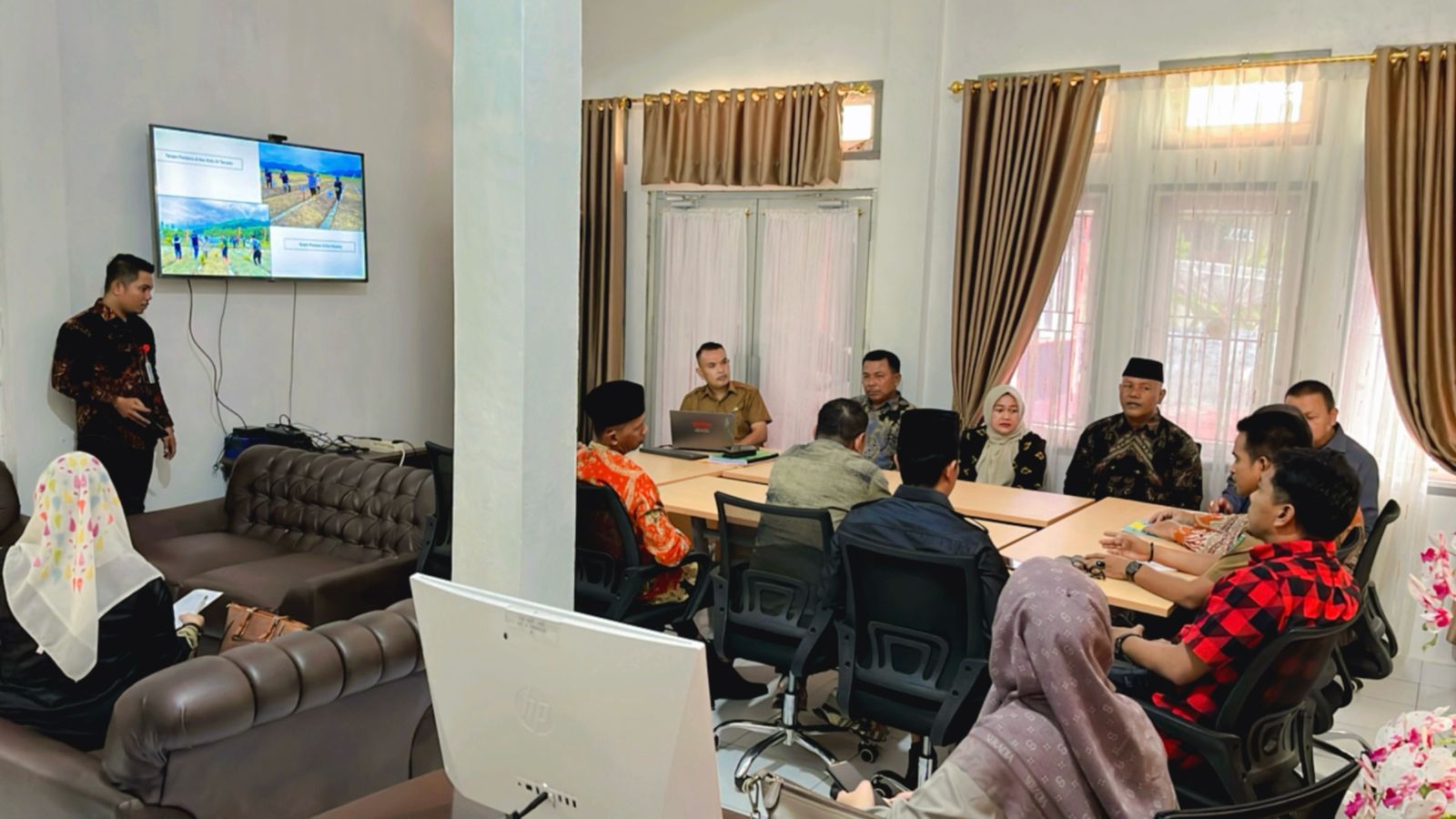 KOMISI II DPRD KABUPATEN AGAM KUNKER KE PESSEL  MTOT MENJADI BAHASAN UTAMA 