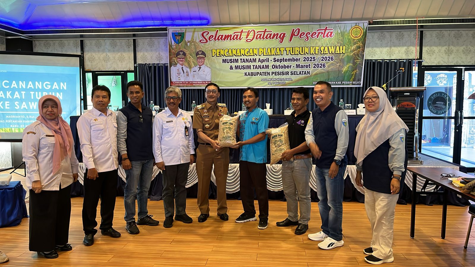  Pencanangan Plakat Turun ke Sawah Musim Tanam April-September 2025/2026 di Hotel Saga Murni