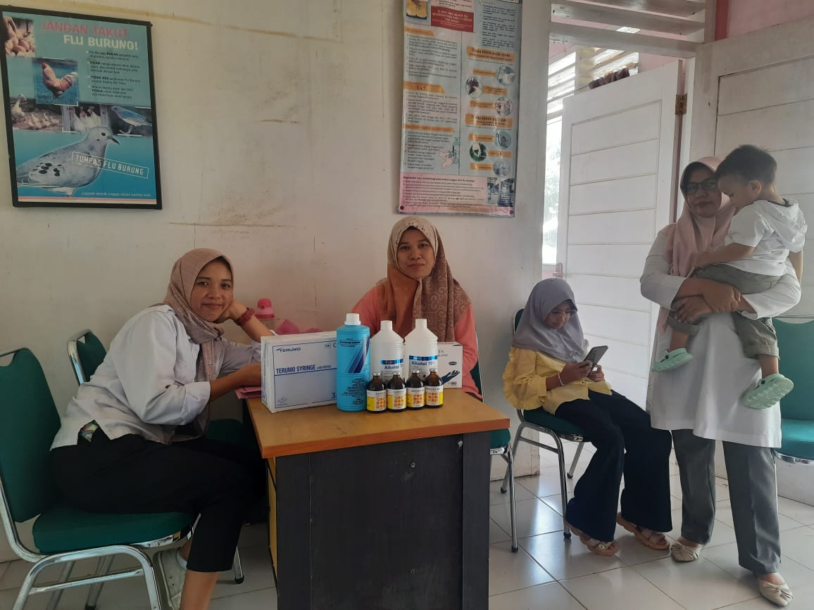 Distribusi Obat dan Vaksin Di Puskeswan Terpadu Padang Laban